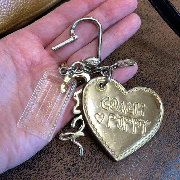 COACH POPPY BAG CHARM GOLDIE GOLDY Y2K HEART SPELLOUT HANGTAG FOB GLITTER GOLD - Picture 12 of 16